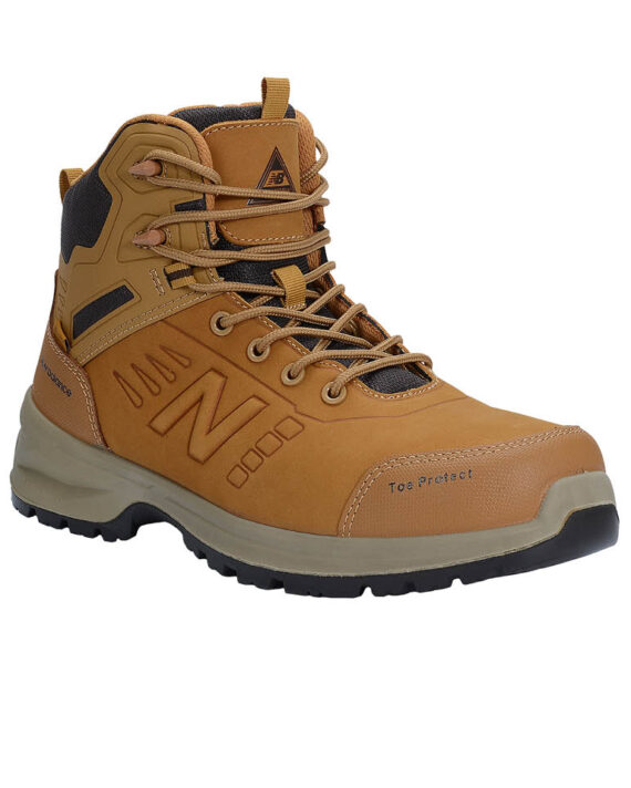 New Balance Sicherheitsschuh Calibre mit Sicherheitsklasse S3 in wheat Ansicht schräg rechts